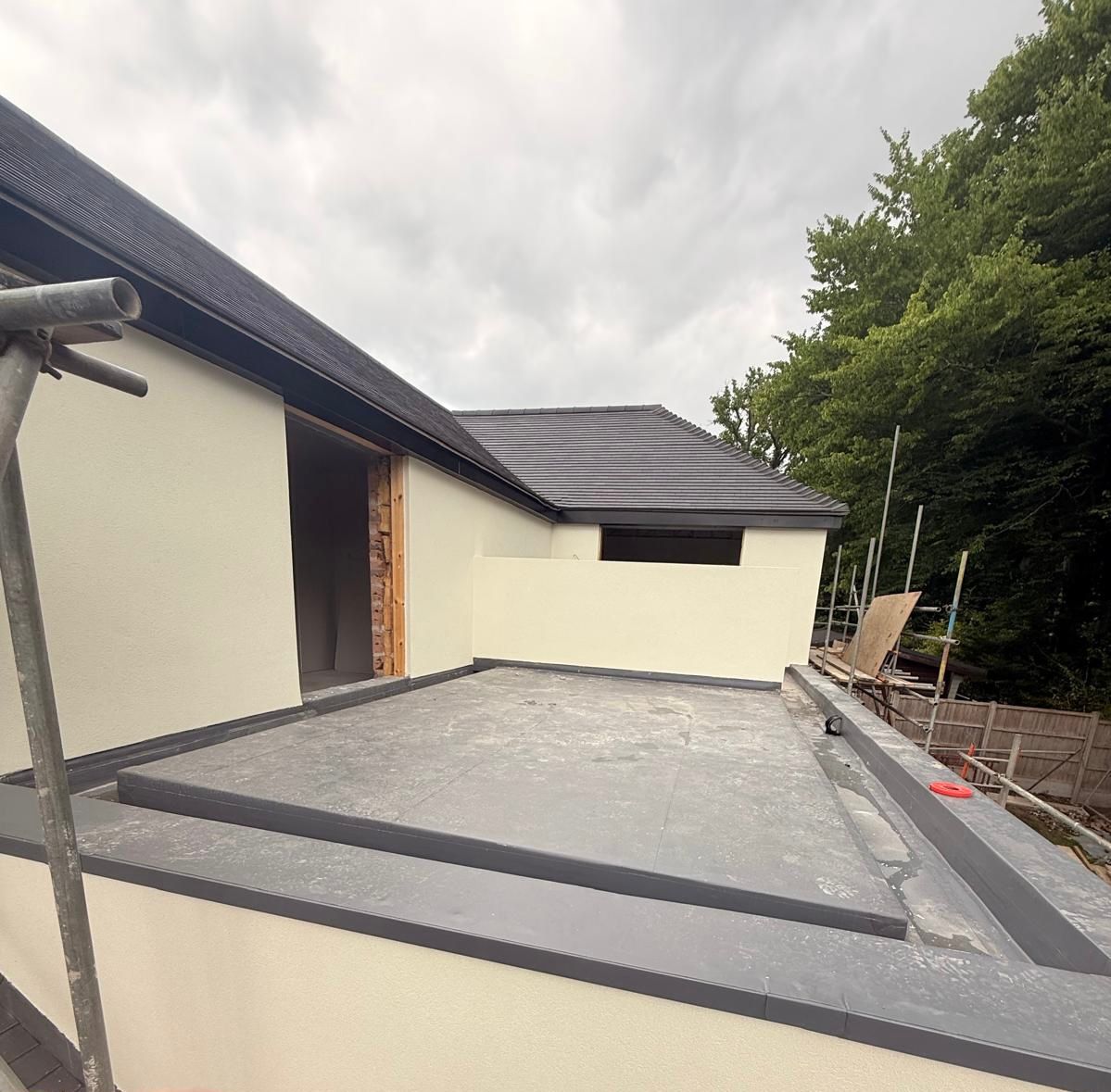 Modern Extension — Silicone · Cream